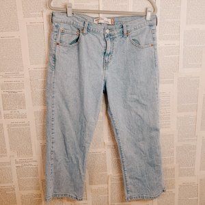 Levi's Light Wash Nouveau Capris